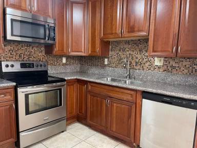 Main picture of 1770 Ximeno Ave