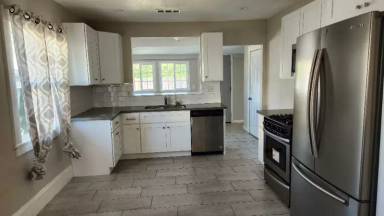 Main picture of 440 E Arcade St