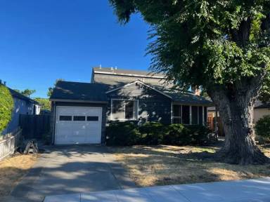 Main picture of 626 Folkstone Ave