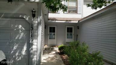 Main picture of 1311 Firefly Cir