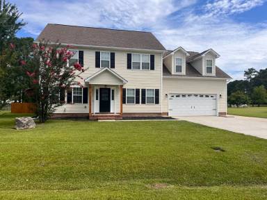 Main picture of 204 S River Dr