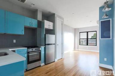 Main picture of 650 Marcy Ave