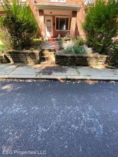 Main picture of 2703 Brackenridge St