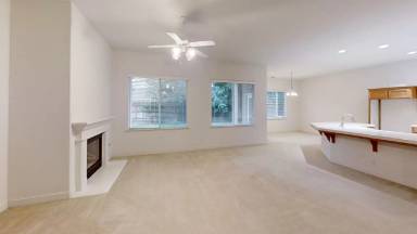 Main picture of 1823 N Holly Ave