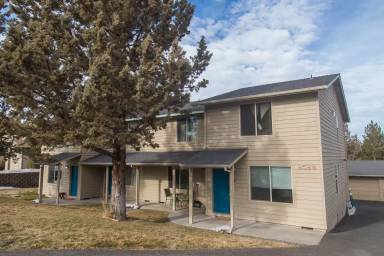 Main picture of 2528 NE Conners Ave