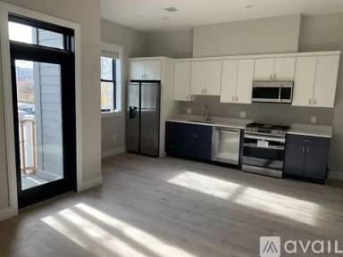 Main picture of 1 Adamson St