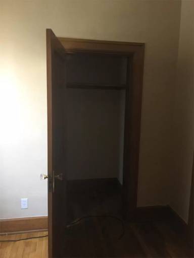 Main picture of 305 Spruce St
