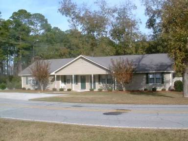 Main picture of 1823 Moore Hwy