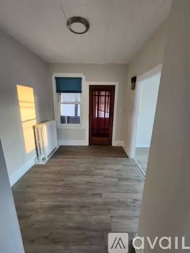 Main picture of 1506 Broadway
