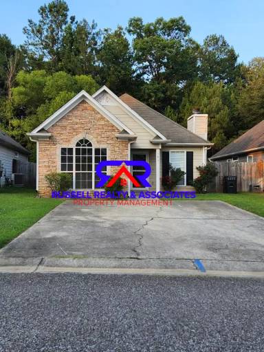 Main picture of 304 Camden Cove Cir
