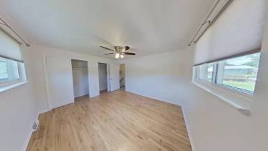 Main picture of 4675 Holland St