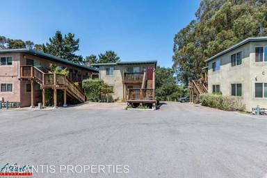 Main picture of 985 30th Ave