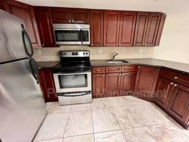 Main picture of 1730 Fontain St