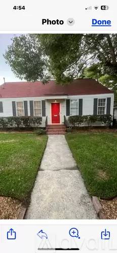 Main picture of 1108 E 52nd St