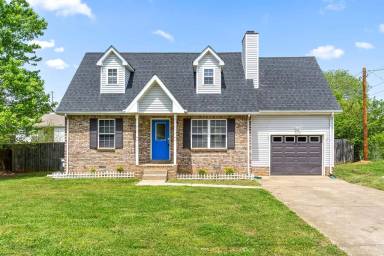 Main picture of 1235 Crystal Dr