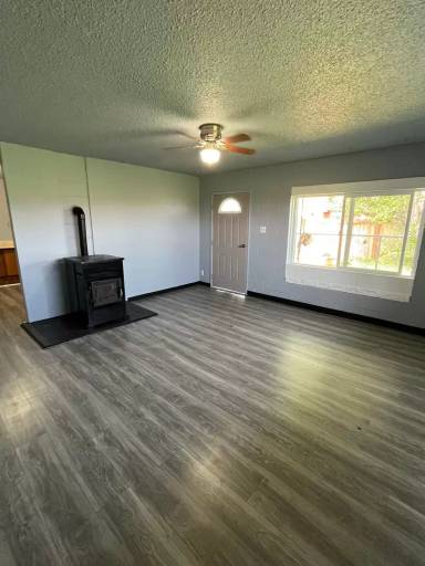 Main picture of 6049 Highway 39