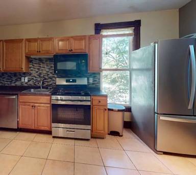Main picture of 522 12th Ave SE