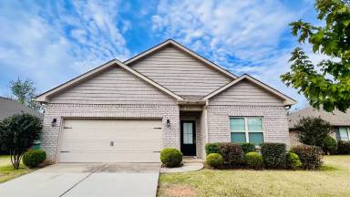 Main picture of 833 River Landing Blvd SW