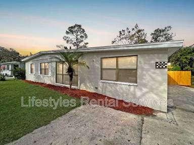 Main picture of 2425 Dolphin Ave