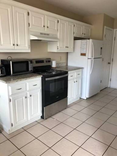 Main picture of 315 Village Dr