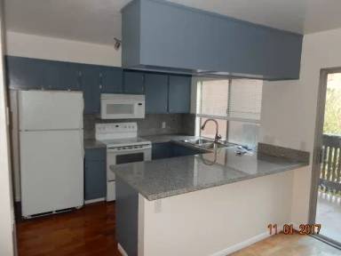 Main picture of 7968 Mission Center Ct