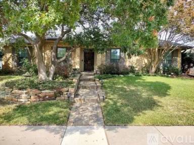 Main picture of 1723 Mayflower Dr