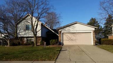 Main picture of 1379 Peachtree Dr