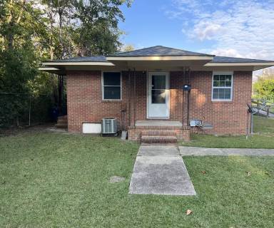 Main picture of 1934 Harris St