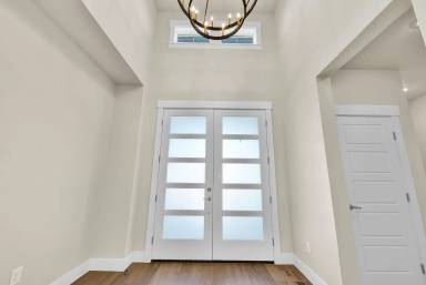 Main picture of 1393 W Capstone Dr
