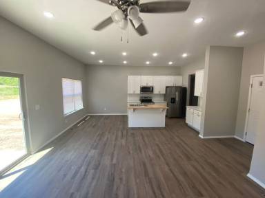Main picture of 426 E Logan St