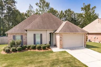 Main picture of 17633 Hoods Ridge Dr