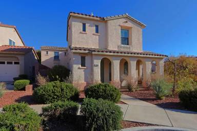 Main picture of 2405 Brooklyn Bridge St