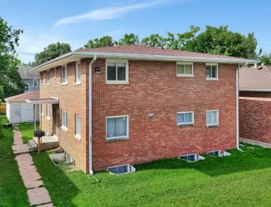 Main picture of 1641 Prospect St