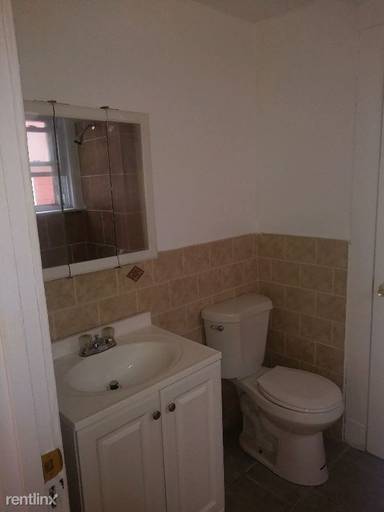 Main picture of 8 Hurlburt St