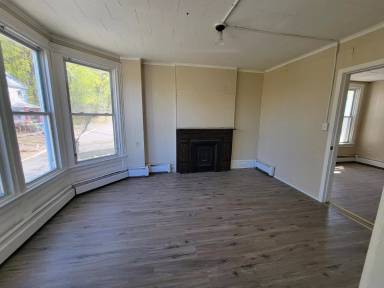 Main picture of 98 Ingalls Ave