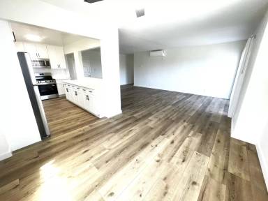 Main picture of 3486 Military Ave