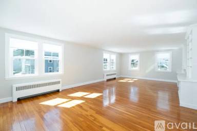 Main picture of 329 Summer St