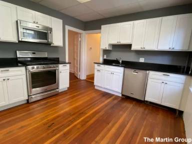Main picture of 68 Dimick St