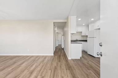 Main picture of 3041 Massasoit Ave