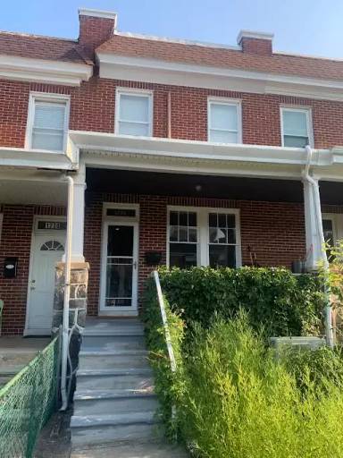 Main picture of 1228 W 37th St