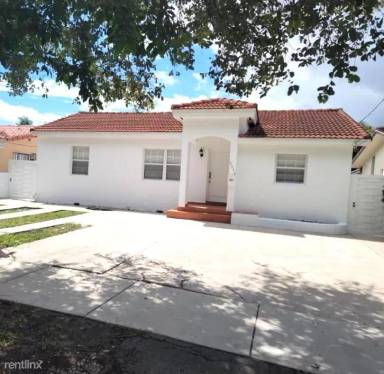Main picture of 4845 NW 7th St
