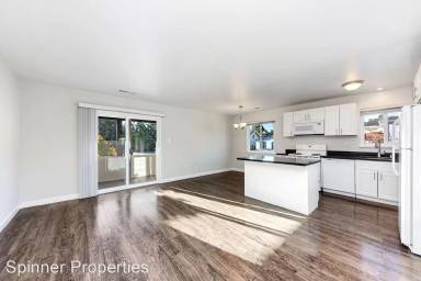 Main picture of 839 Highland Ave