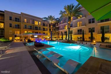 Main picture of Pearl Marketplace At Midtown