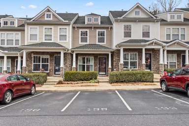 Main picture of 8824 Orchard Grove Way