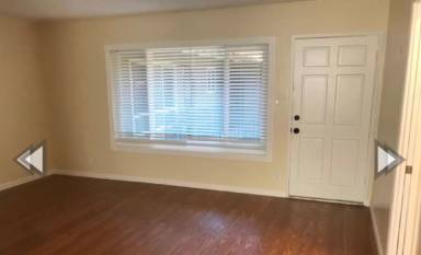 Main picture of 2420 E 5th St