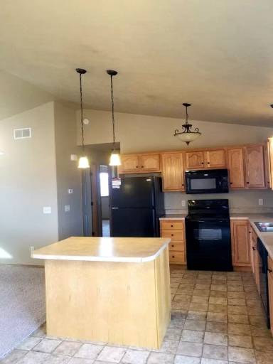 Main picture of 3501-3805 W 93rd St