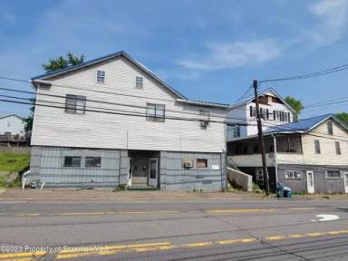 Main picture of 609 E Main St