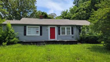 Main picture of 109 Hall Es St