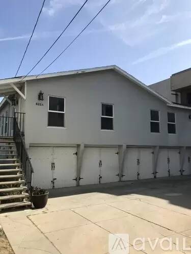 Main picture of 622 E Maple St