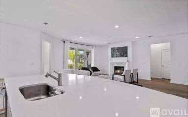 Main picture of 627 Sycamore Way